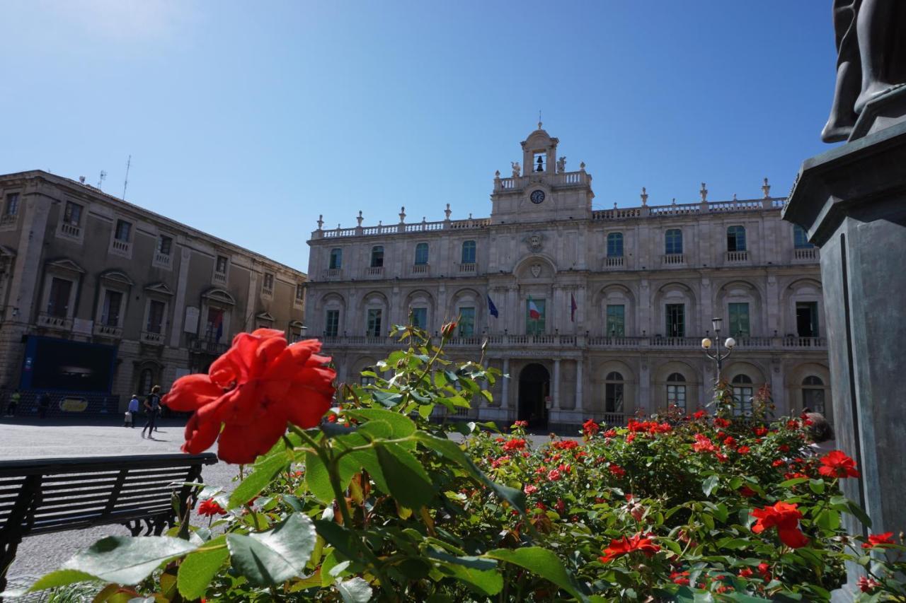 Elegante appartamento centro storico Aeroporto di Catania Fontana Rossa Esterno foto
